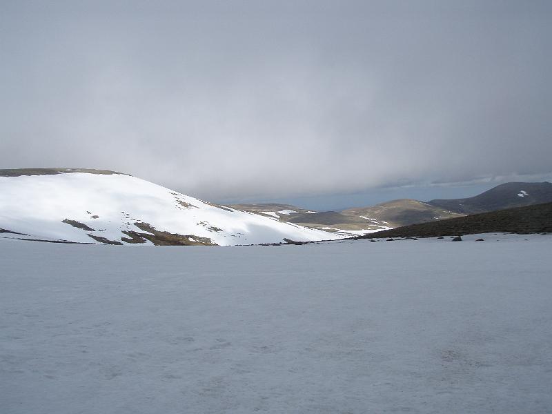 Approaching top Ben Macdui.jpg